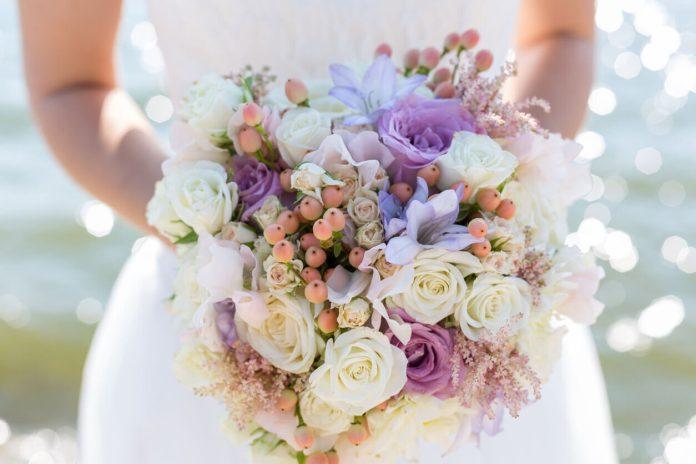 Wedding flower bouquet